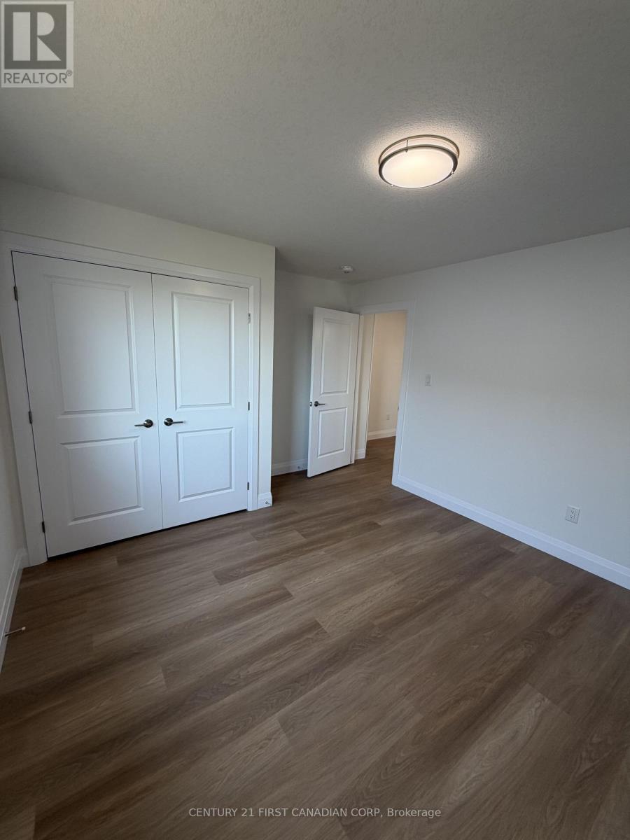 Upper - 1045 Karenana Road, London South, Ontario  N6M 0K2 - Photo 22 - X13635320