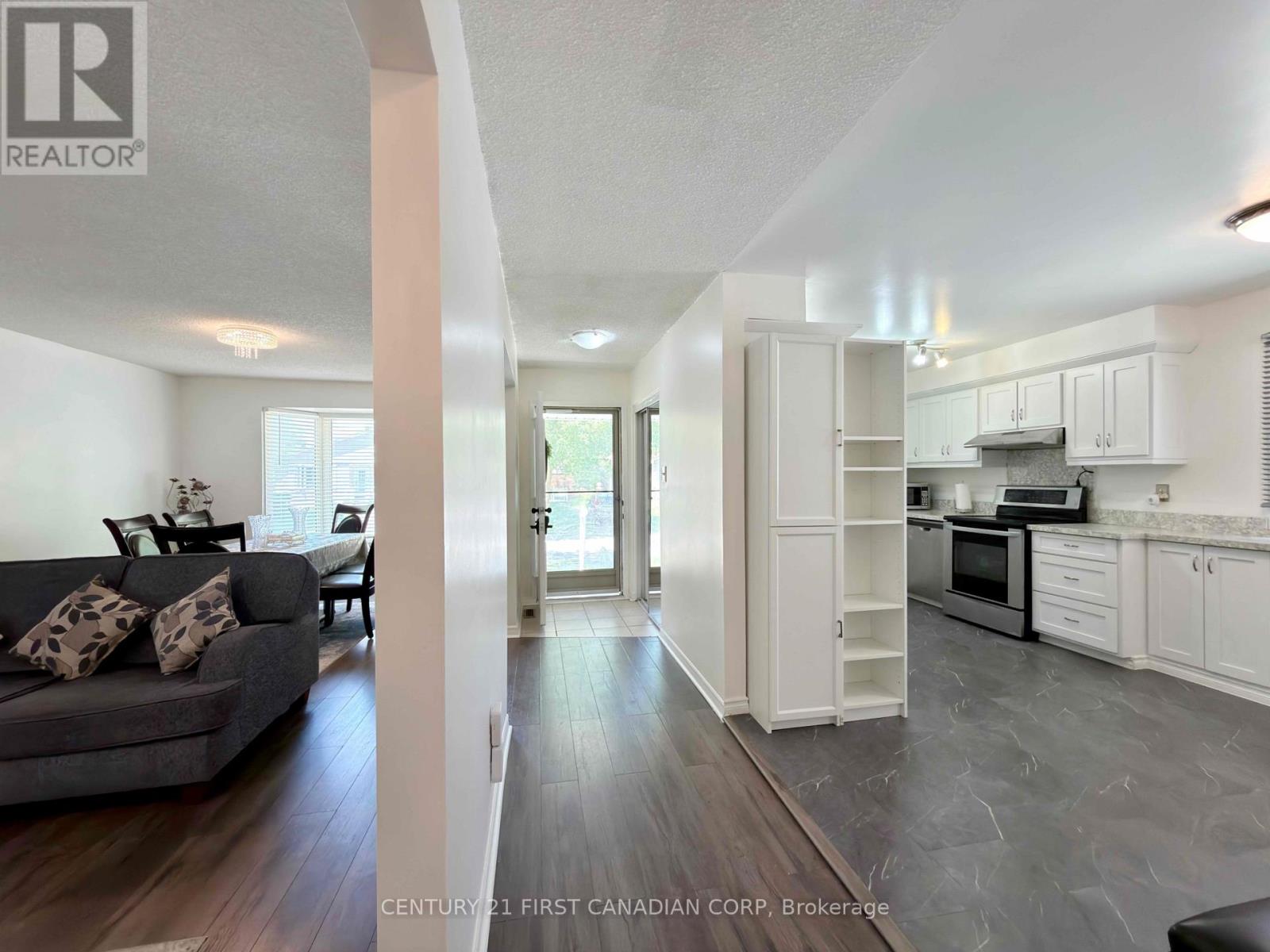 74 Tumbleweed Crescent, London South, Ontario  N6E 2N8 - Photo 2 - X13639072