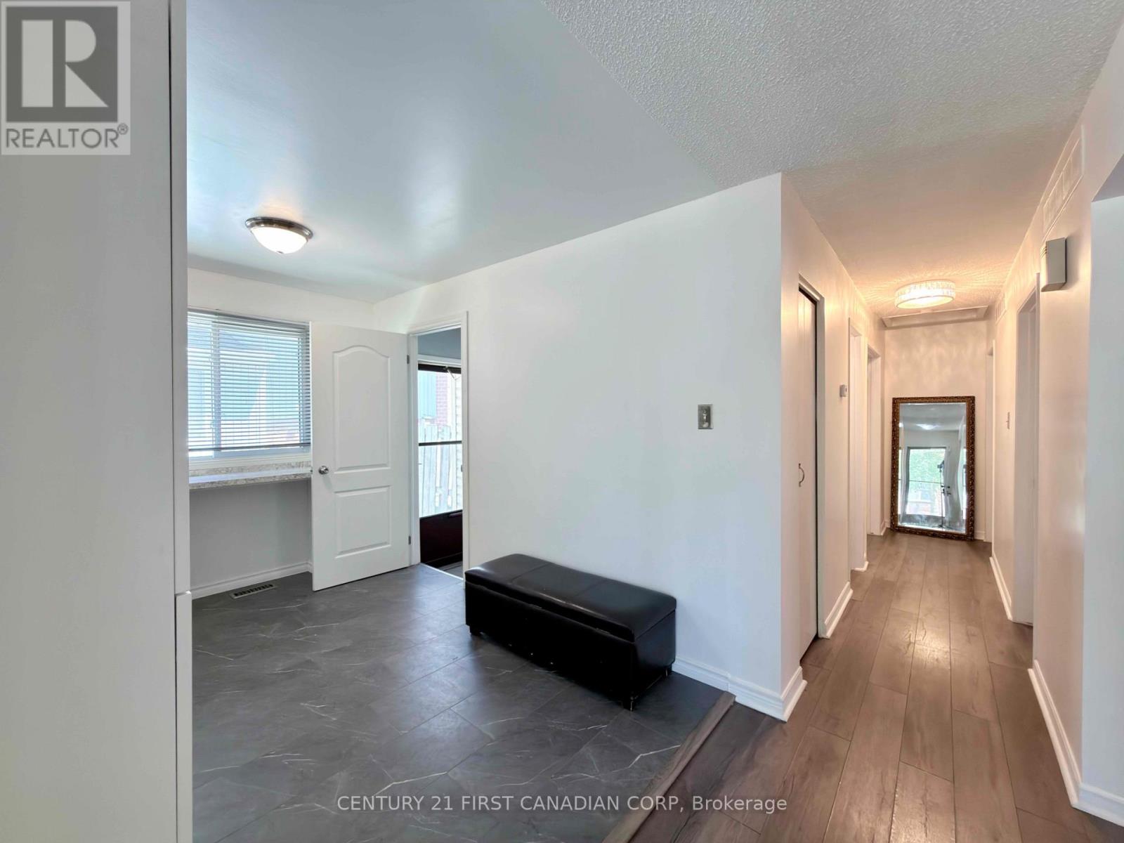 74 Tumbleweed Crescent, London South, Ontario  N6E 2N8 - Photo 3 - X13639072