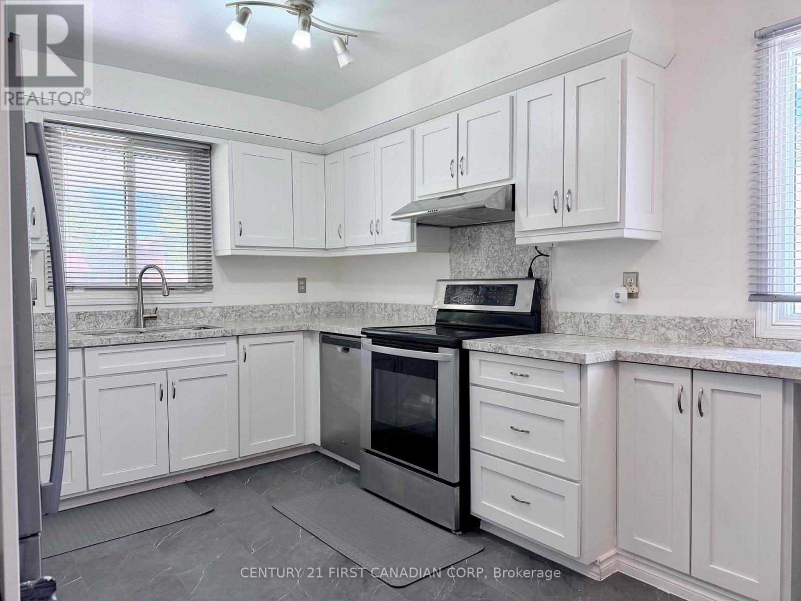 74 Tumbleweed Crescent, London South, Ontario  N6E 2N8 - Photo 8 - X13639072