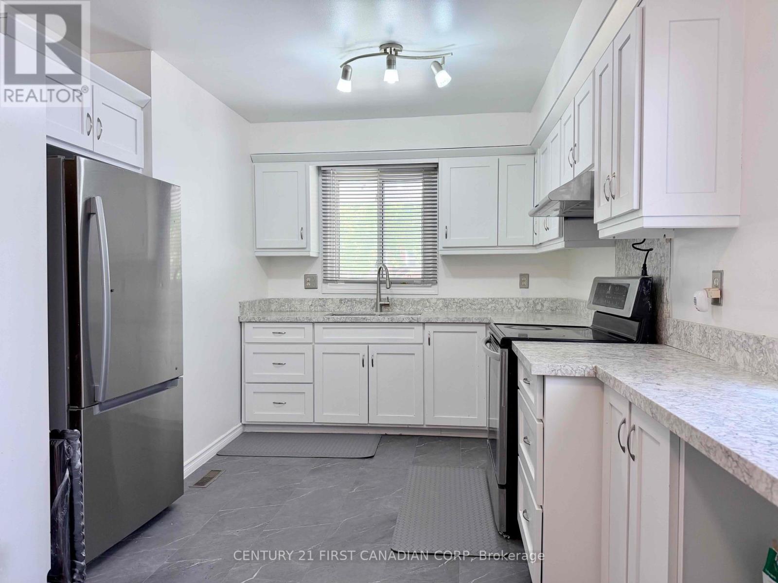 74 Tumbleweed Crescent, London South, Ontario  N6E 2N8 - Photo 9 - X13639072