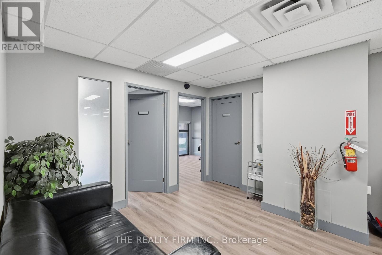 217 Wharncliffe Road S, London South, Ontario  N6J 2L2 - Photo 11 - X13639108