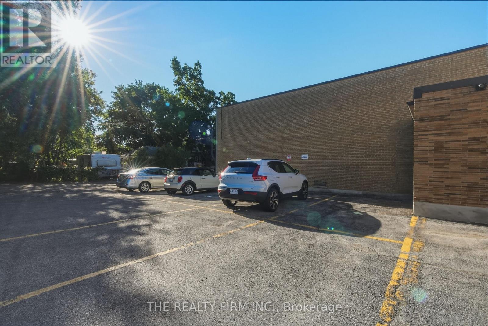 217 Wharncliffe Road S, London South, Ontario  N6J 2L2 - Photo 3 - X13639108