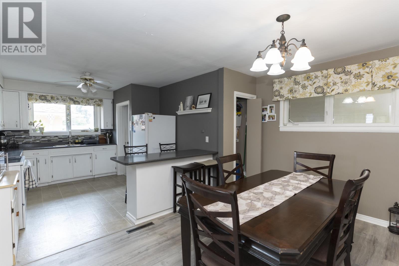 601 Edward St S, Thunder Bay, Ontario  P7E 2H1 - Photo 11 - TB2602120