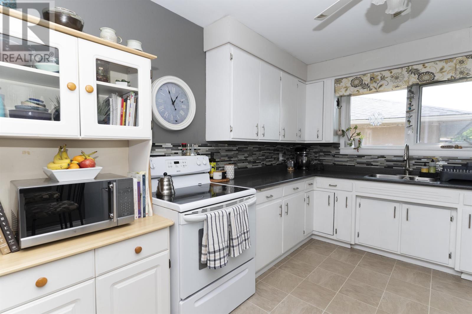 601 Edward St S, Thunder Bay, Ontario  P7E 2H1 - Photo 5 - TB2602120