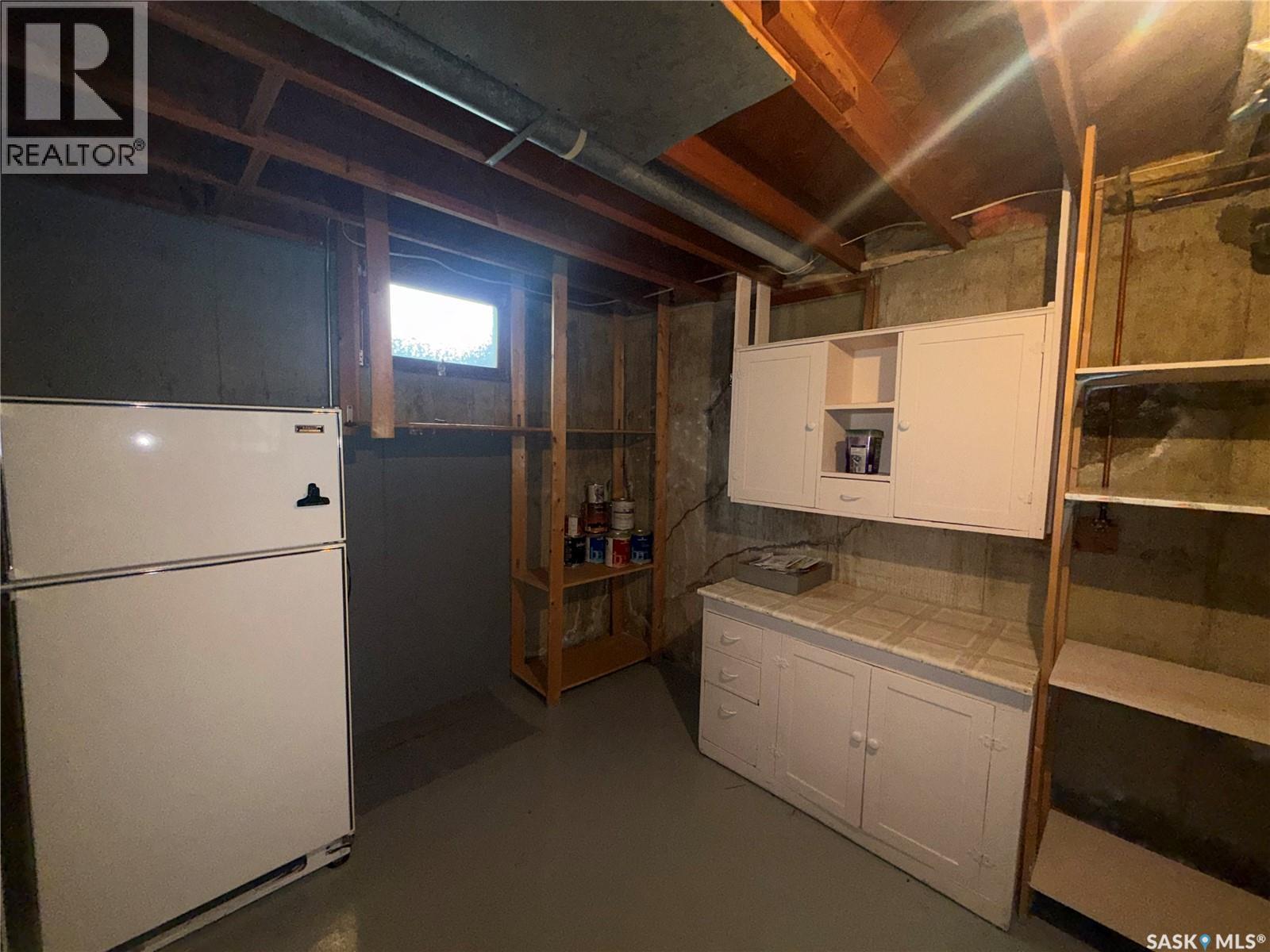 302 3rd Avenue E, Assiniboia, Saskatchewan  S0H 0B0 - Photo 25 - SK030778