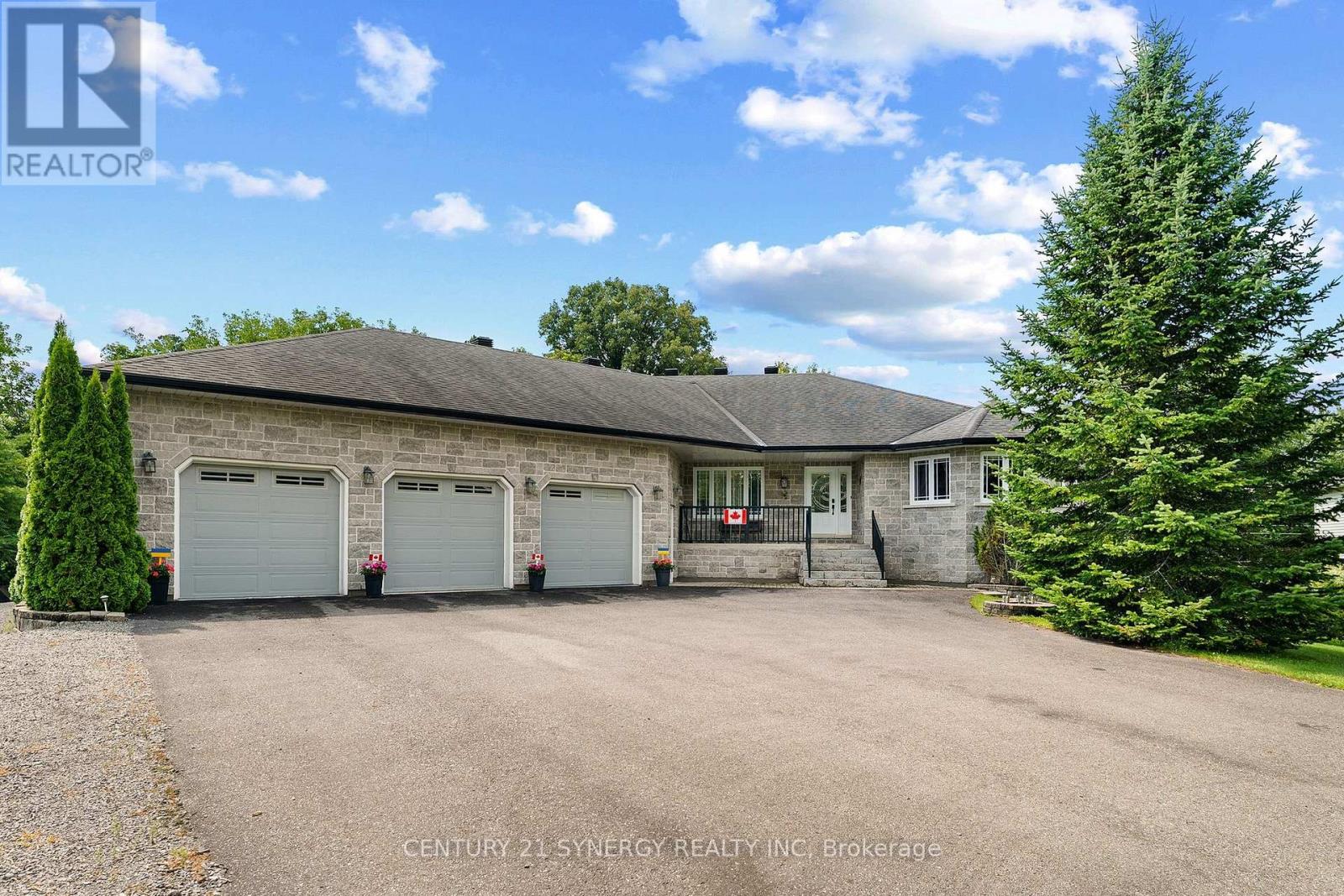 21 Holly Drive, Edwardsburgh/cardinal, Ontario