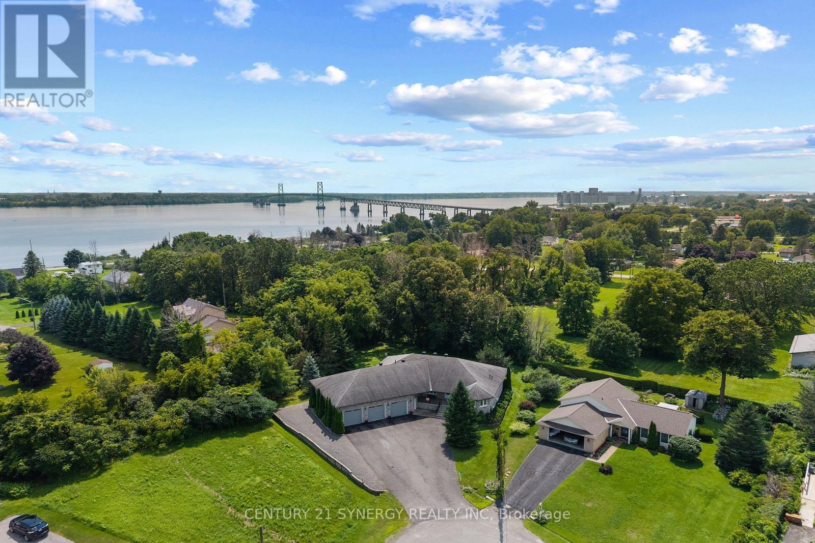 21 Holly Drive, Edwardsburgh/cardinal, Ontario K0E 1T1 - Photo 4 - X13639080