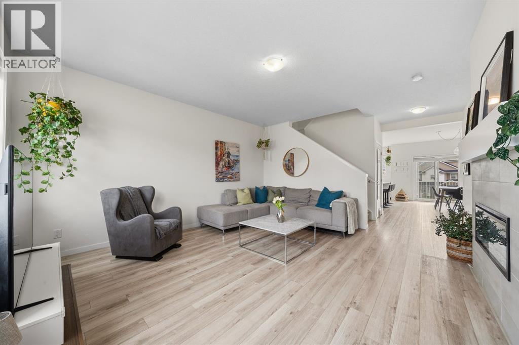 418 Copperstone Manor SE, Calgary, Alberta  T2Z 5G3 - Photo 5 - A2323244