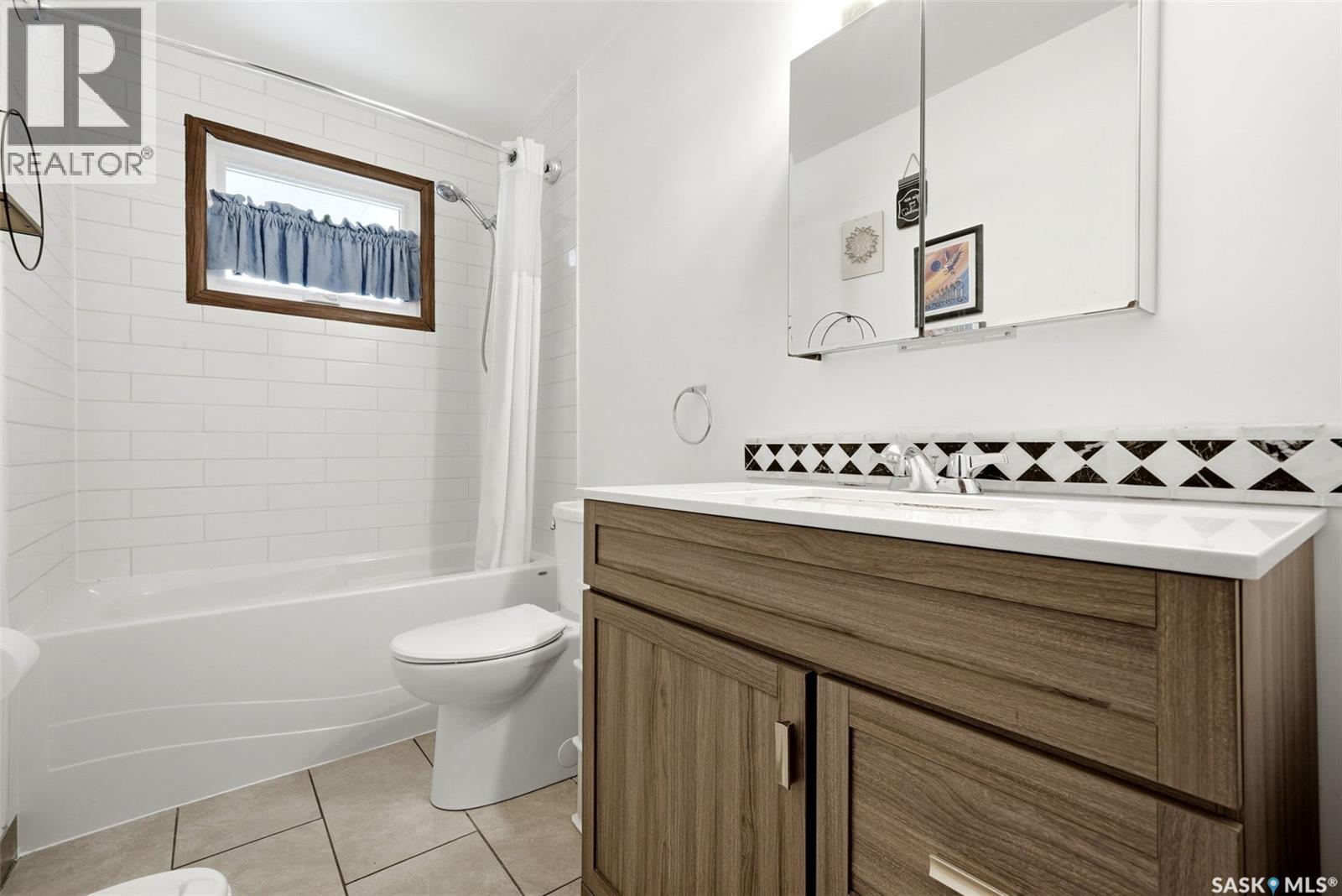 7208 Dewdney Avenue, Regina, Saskatchewan  S4T 1E6 - Photo 14 - SK044509
