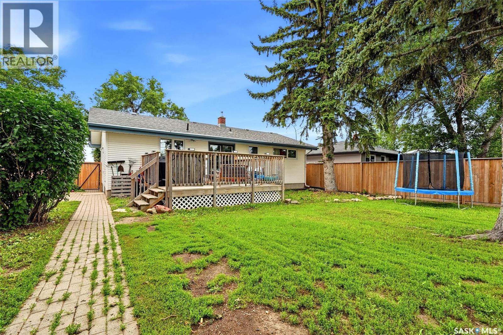 7208 Dewdney Avenue, Regina, Saskatchewan  S4T 1E6 - Photo 31 - SK044509