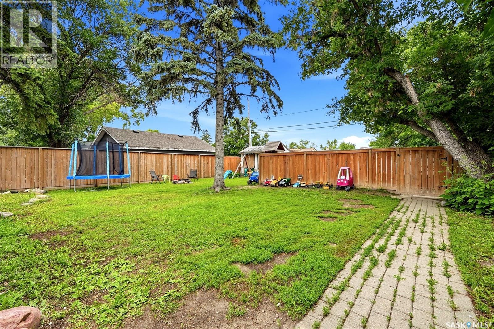7208 Dewdney Avenue, Regina, Saskatchewan  S4T 1E6 - Photo 29 - SK044509