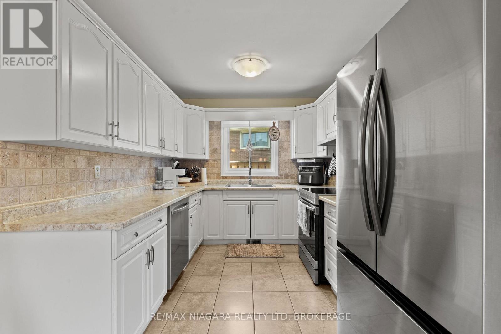 1161 Haist Street, Pelham, Ontario  L0S 1E2 - Photo 17 - X13638894