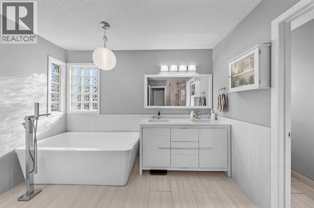 501 Patterson View SW, Calgary, Alberta  T3H 3J9 - Photo 8 - A2333834