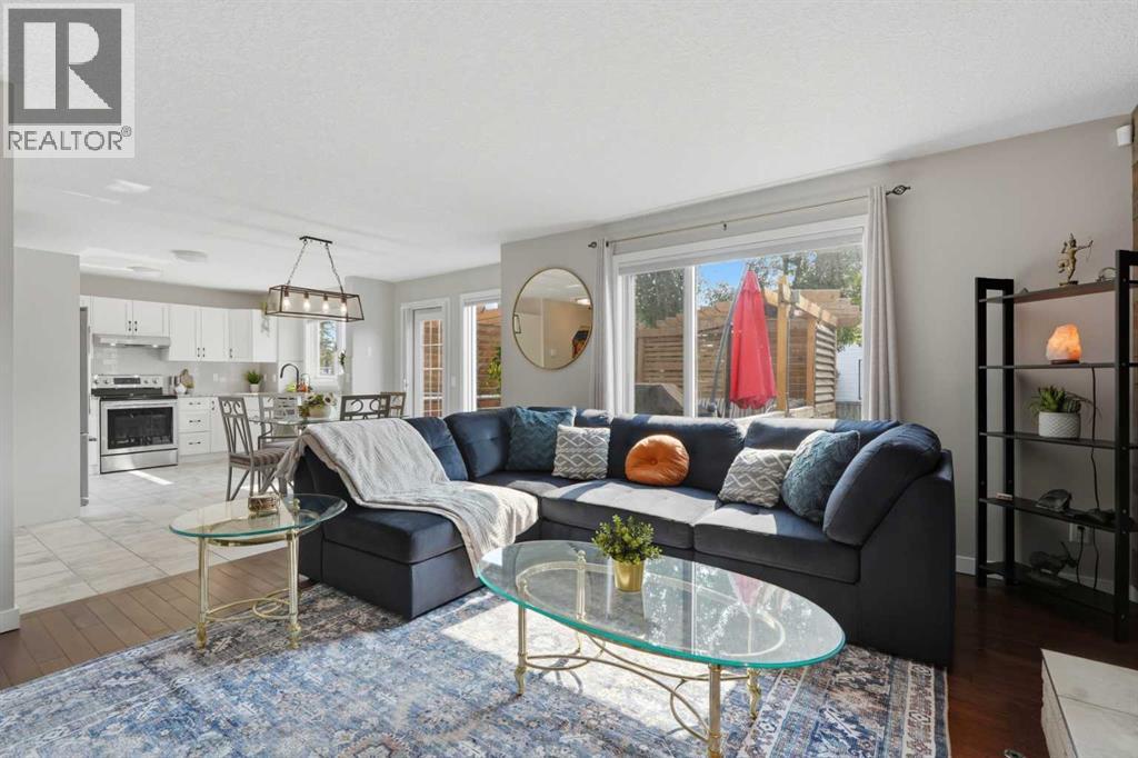 161 Douglasbank Way SE, Calgary, Alberta  T2Z 1V7 - Photo 11 - A2334341