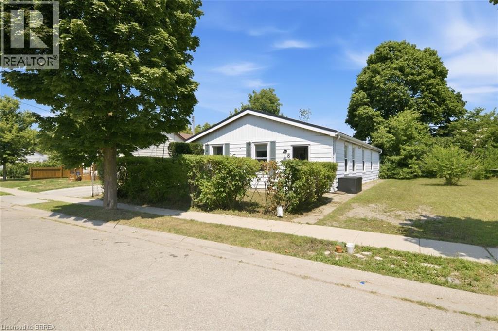 8 Russell Street, Brantford, Ontario  N3R 1Y7 - Photo 1 - 40850238