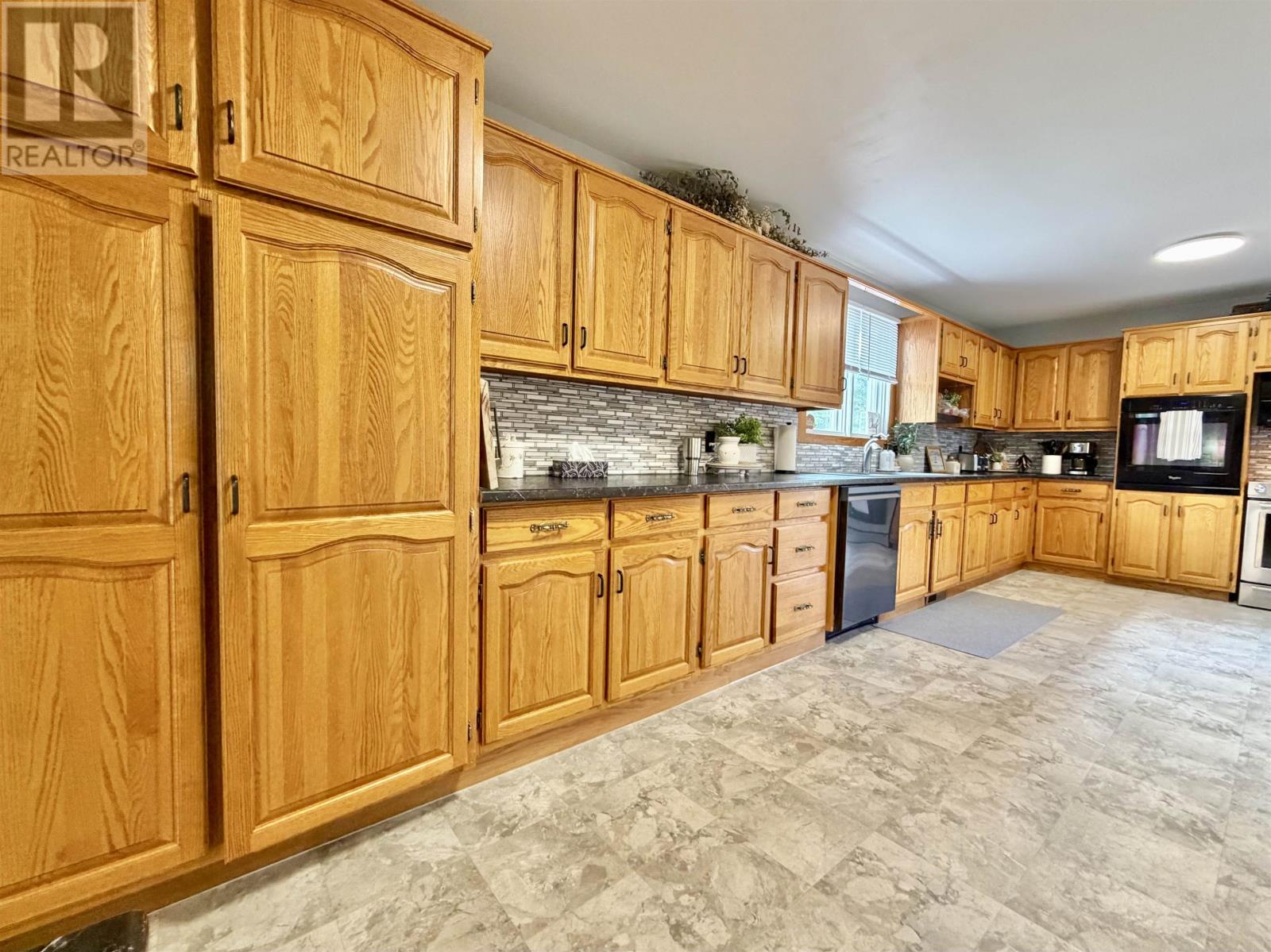 301 Butler Ave, Fort Frances, Ontario  P9A 2N8 - Photo 9 - TB2602242