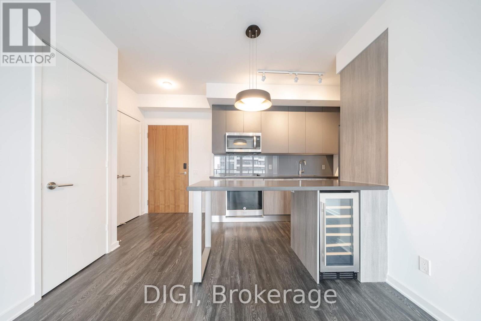 1504 - 25 Selby Street, Toronto, Ontario  M4Y 0E6 - Photo 3 - C13638858