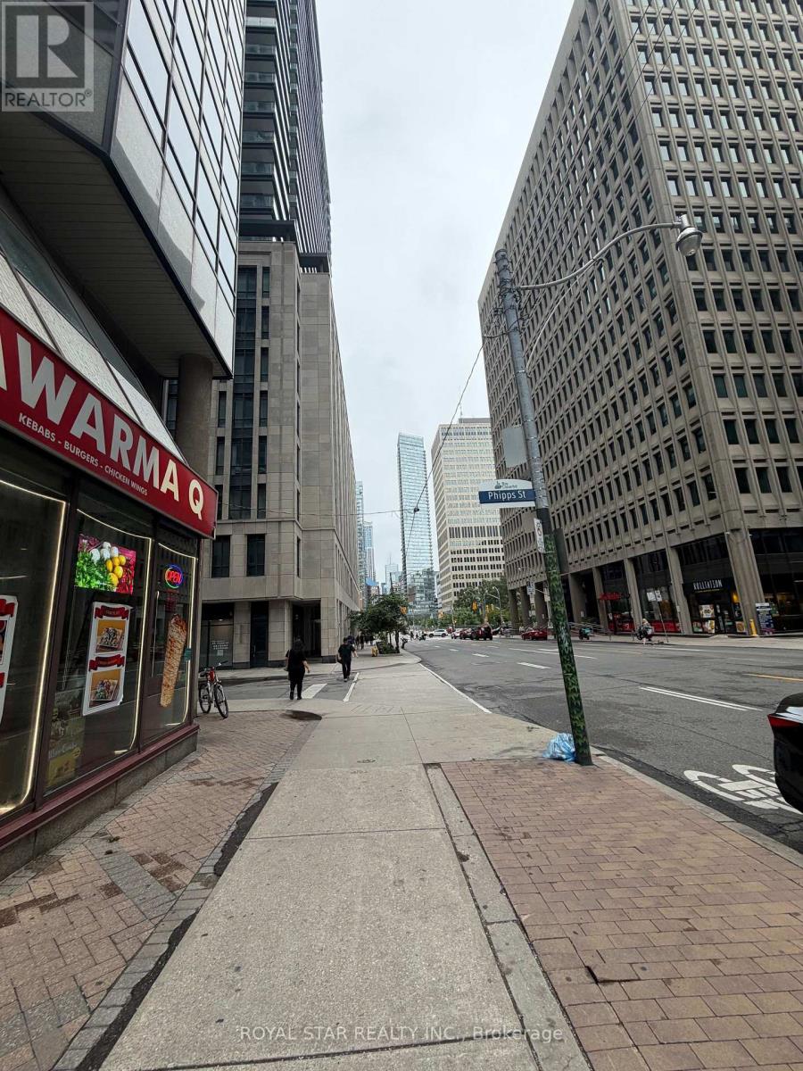 987 Bay Street, Toronto, Ontario  M5S 3C4 - Photo 24 - C13638908
