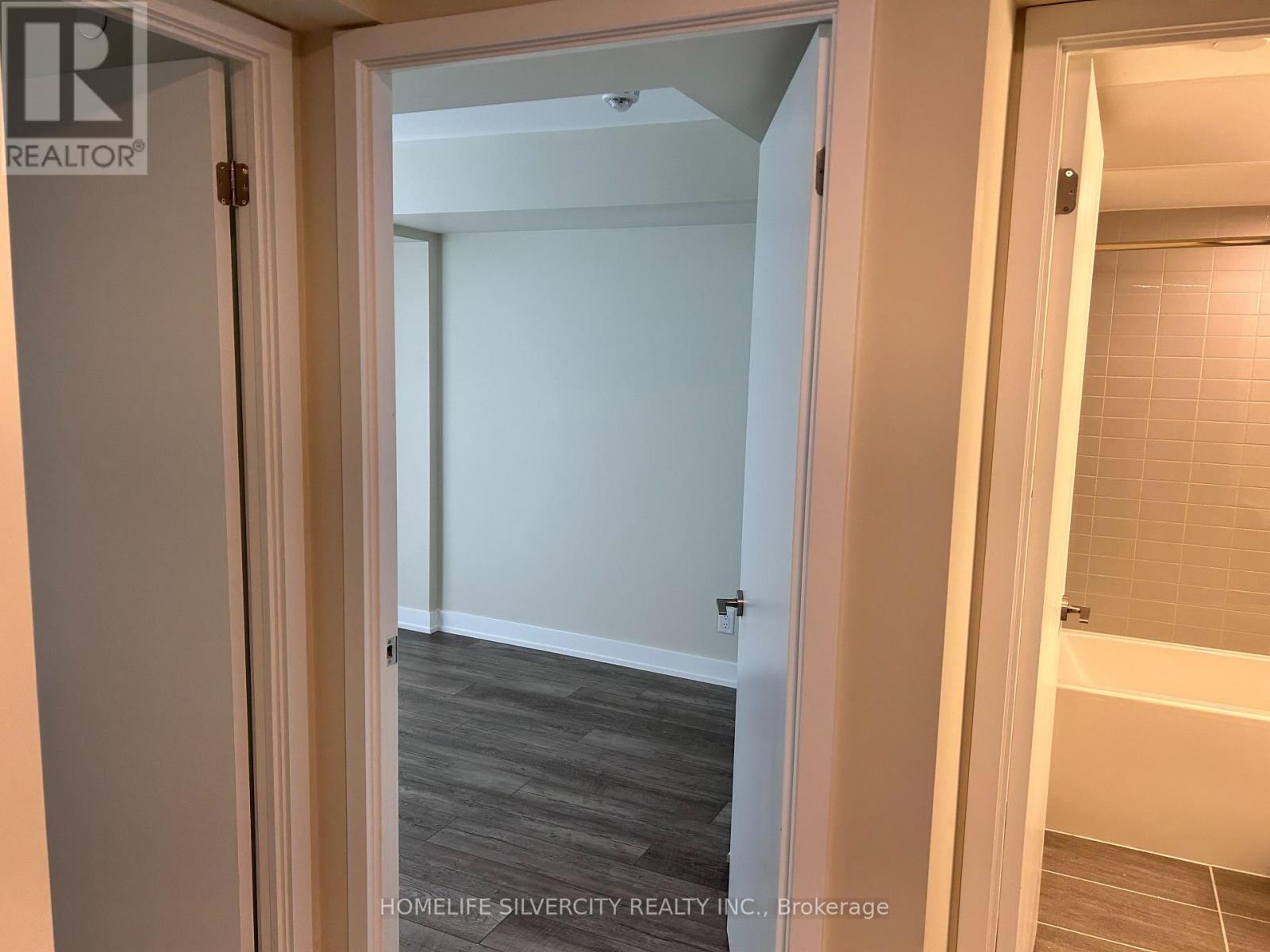 1214 - 38 Monte Kwinter Court, Toronto, Ontario  M3H 0E2 - Photo 7 - C13639014