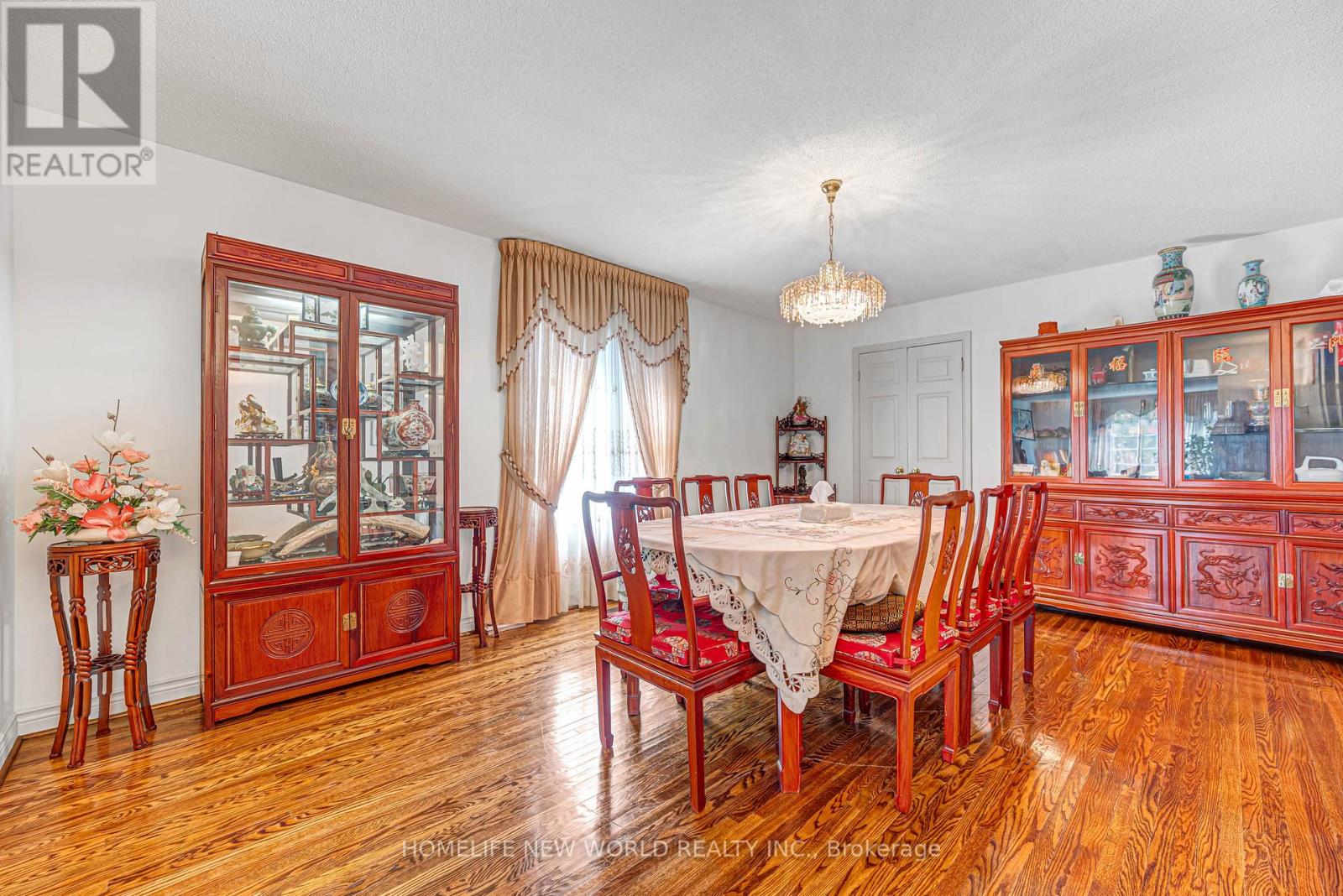 4 Tarbert Road, Toronto, Ontario  M2M 2Y2 - Photo 13 - C13639042