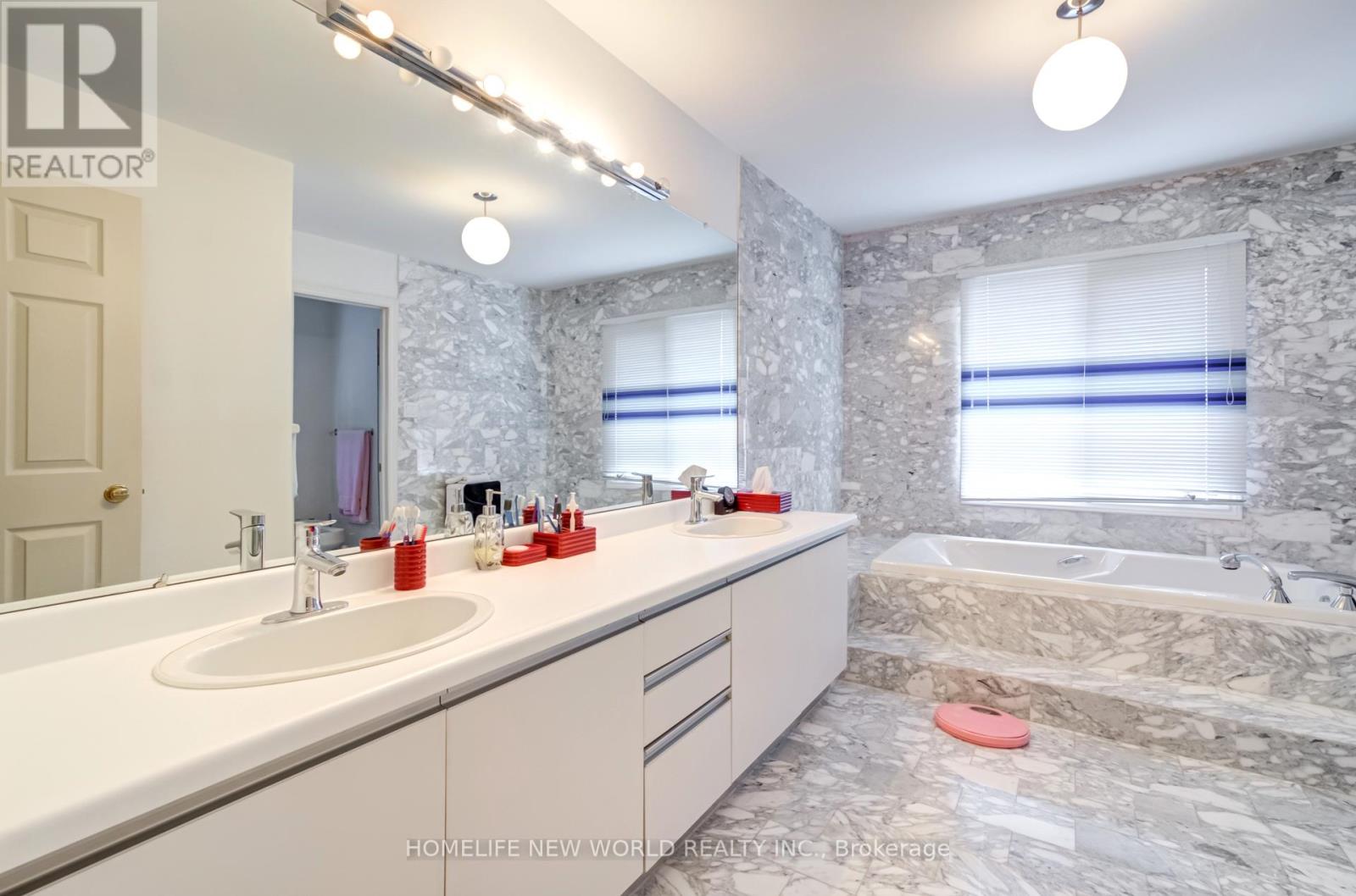 4 Tarbert Road, Toronto, Ontario  M2M 2Y2 - Photo 28 - C13639042
