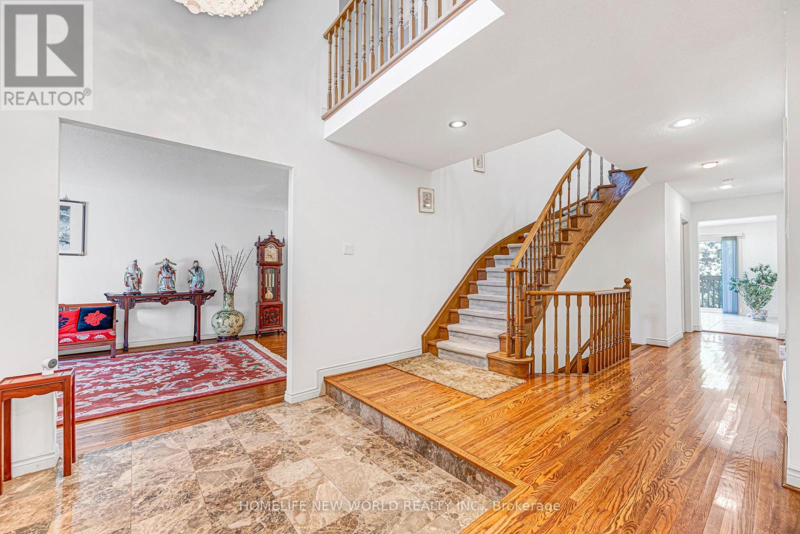 4 Tarbert Road, Toronto, Ontario  M2M 2Y2 - Photo 5 - C13639042