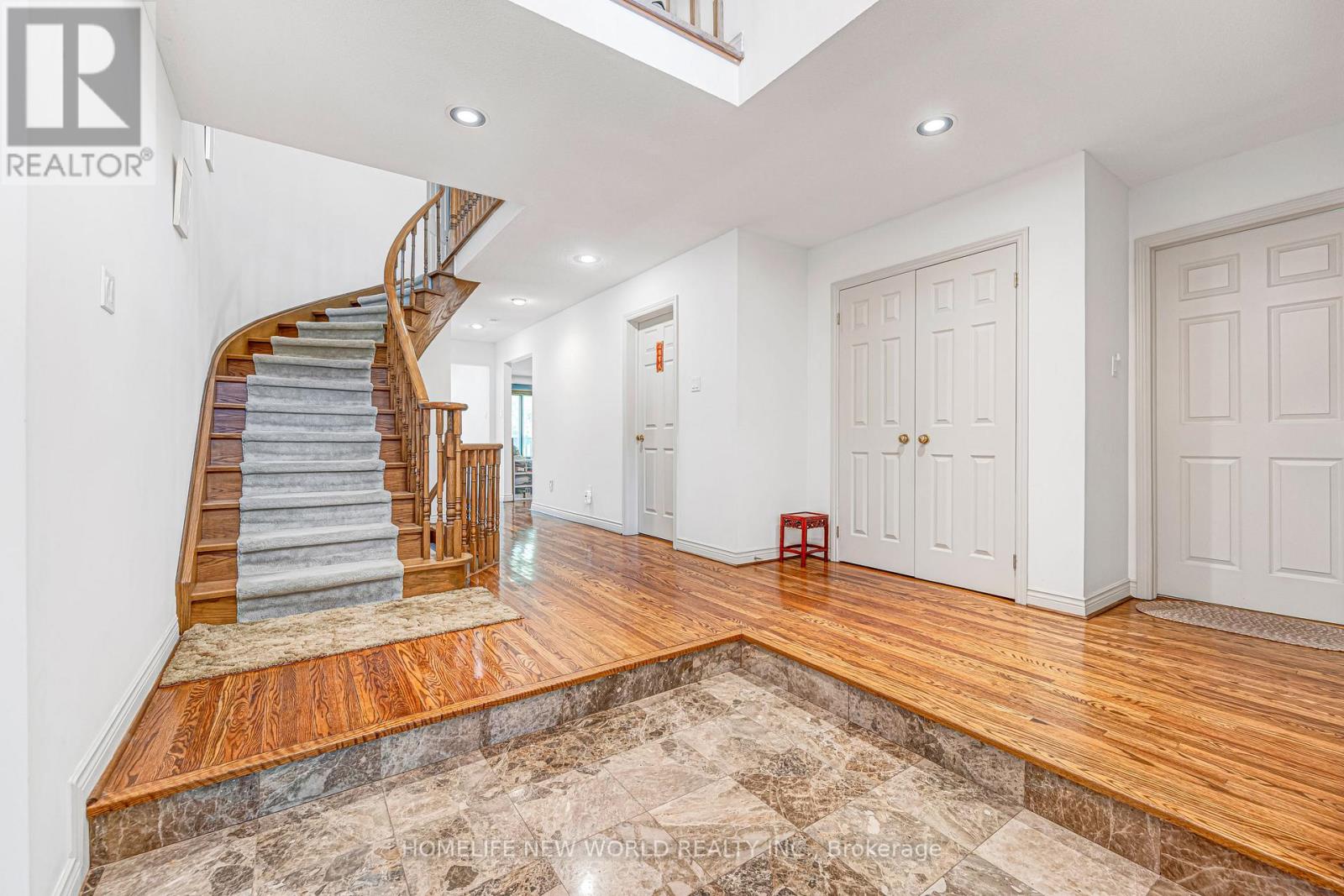 4 Tarbert Road, Toronto, Ontario  M2M 2Y2 - Photo 6 - C13639042