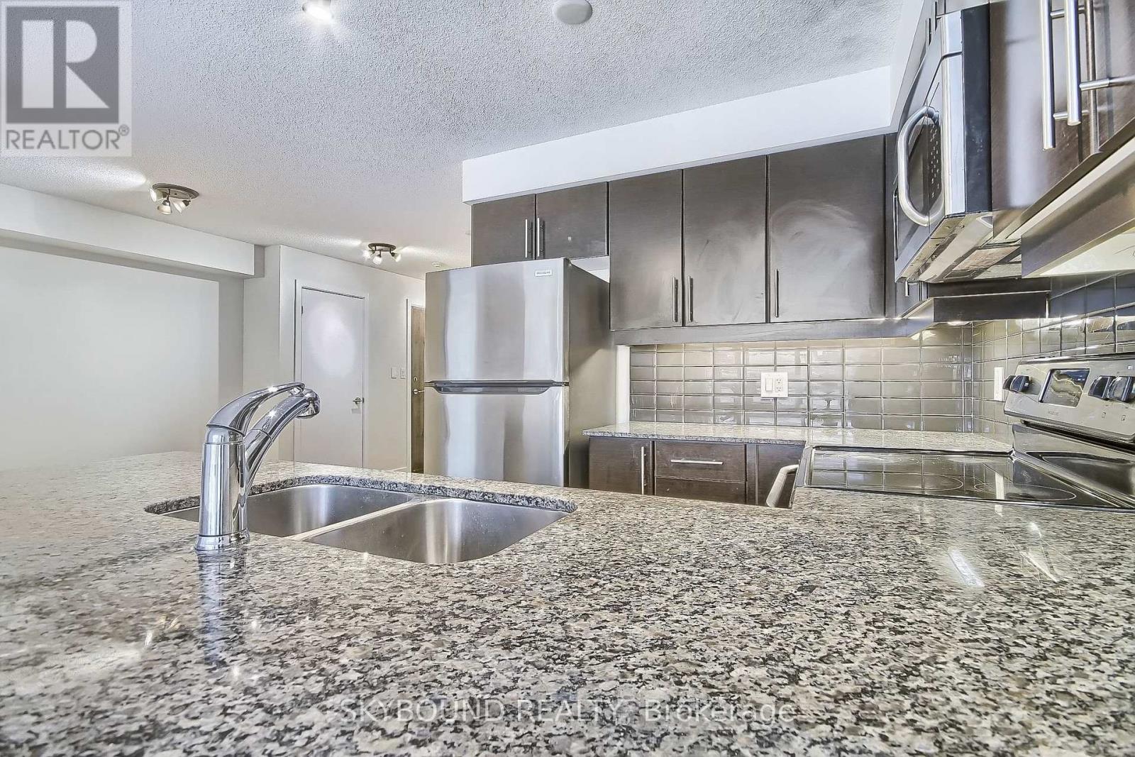 712 - 33 Bay Street, Toronto, Ontario  M5J 2Z3 - Photo 10 - C13639096