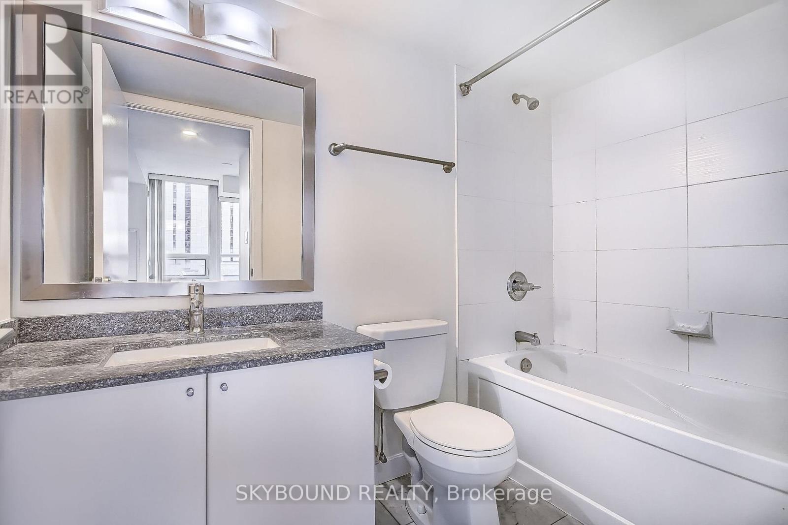 712 - 33 Bay Street, Toronto, Ontario  M5J 2Z3 - Photo 25 - C13639096