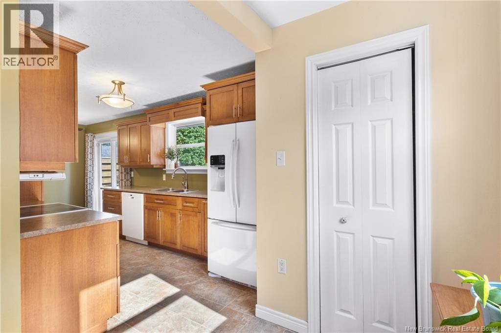 6 Robinson Drive, Fredericton, New Brunswick  E3A 1L8 - Photo 18 - NB144867