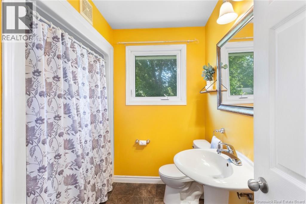 6 Robinson Drive, Fredericton, New Brunswick  E3A 1L8 - Photo 26 - NB144867