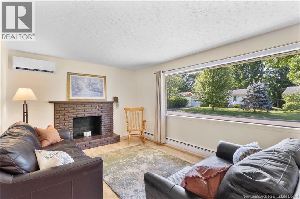 6 Robinson Drive, Fredericton, New Brunswick  E3A 1L8 - Photo 4 - NB144867