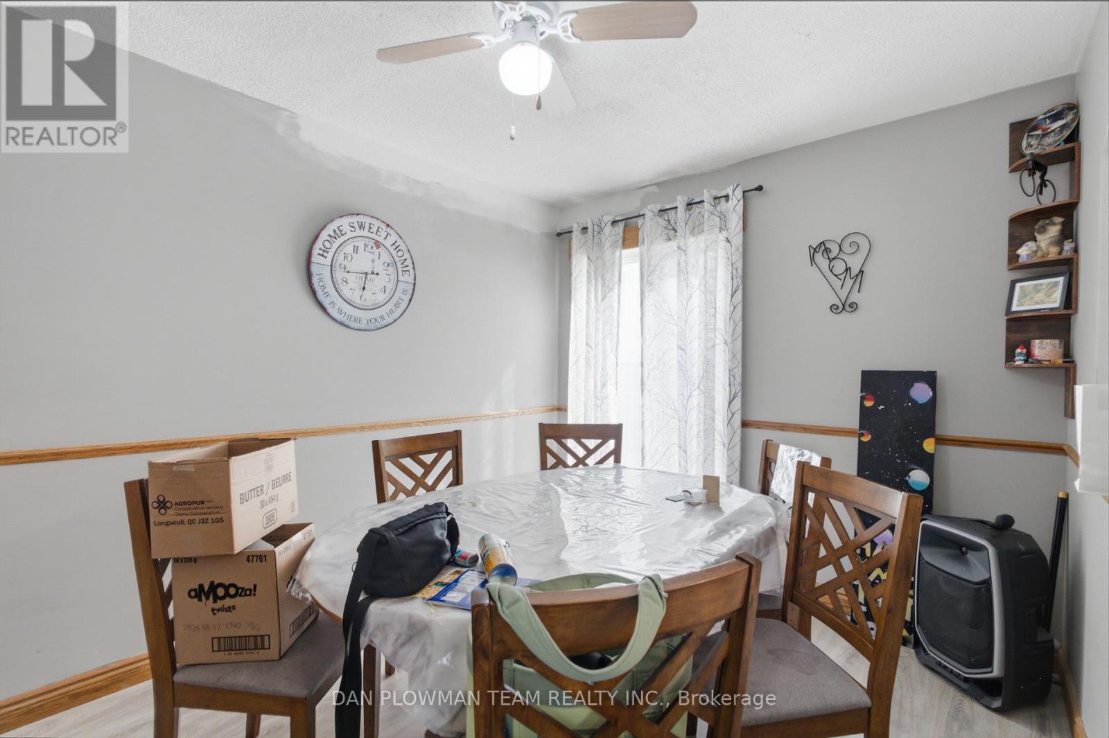 21 Doreen Crescent, Clarington, Ontario  L1C 3W6 - Photo 5 - E13638868