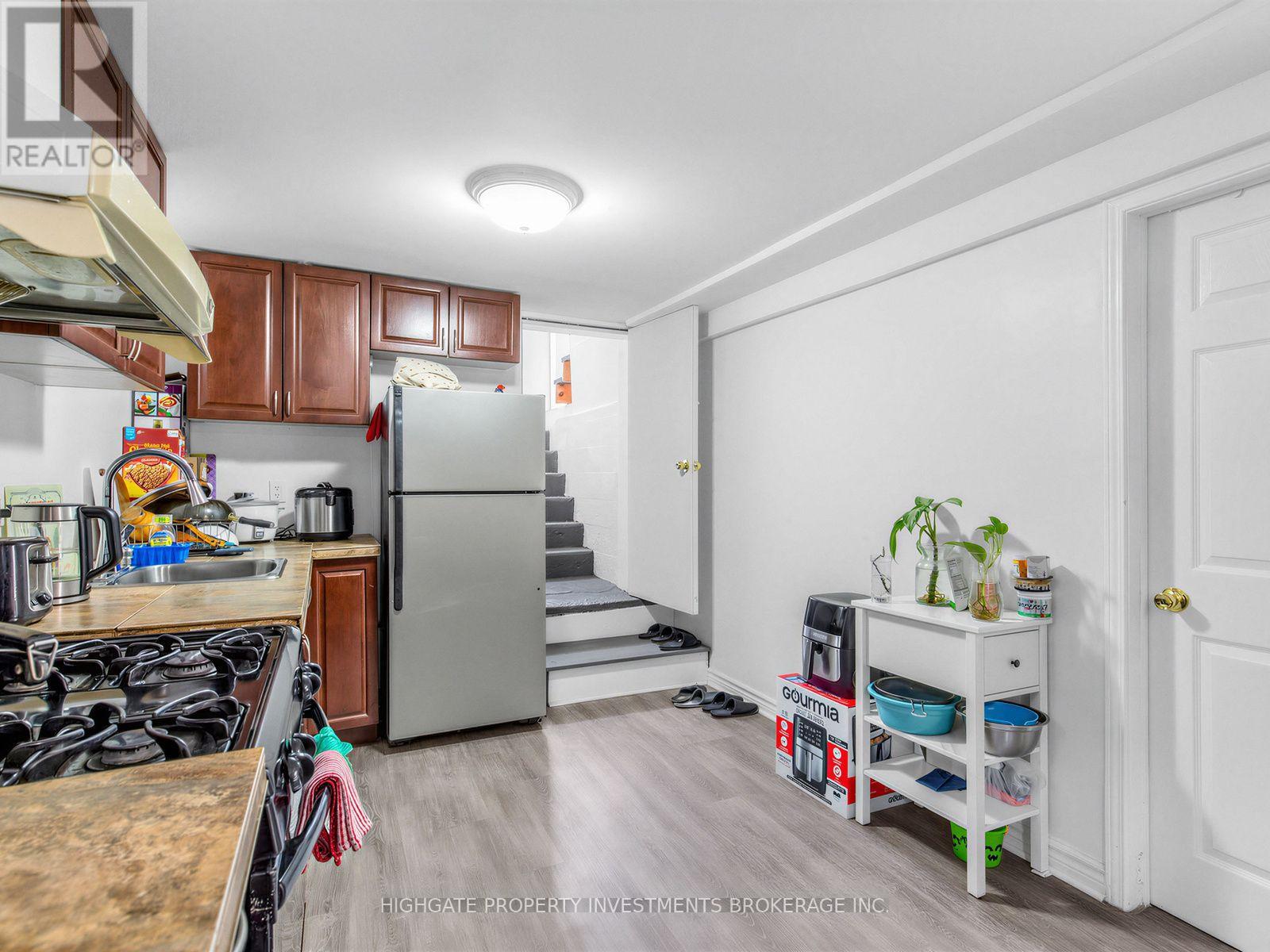 Basement - 210 Gowan Avenue, Toronto, Ontario  M4J 2K6 - Photo 3 - E13638966