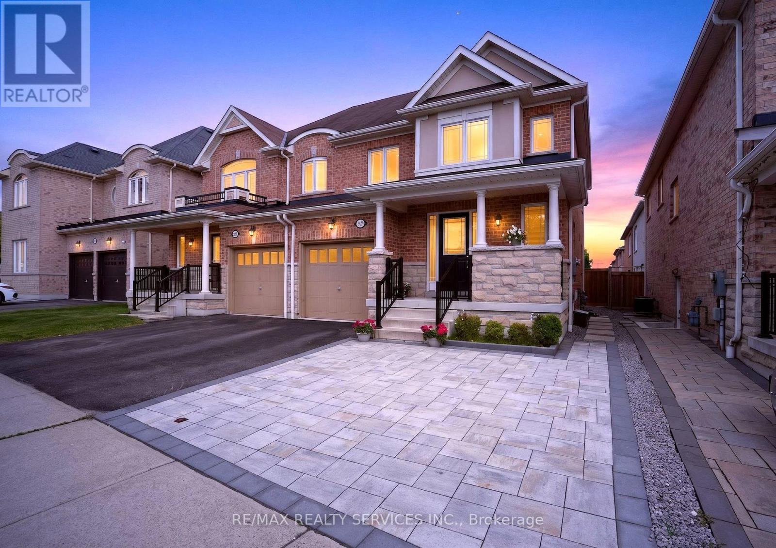 92 Snowling Drive, Ajax, Ontario  L1Z 0G1 - Photo 2 - E13639104