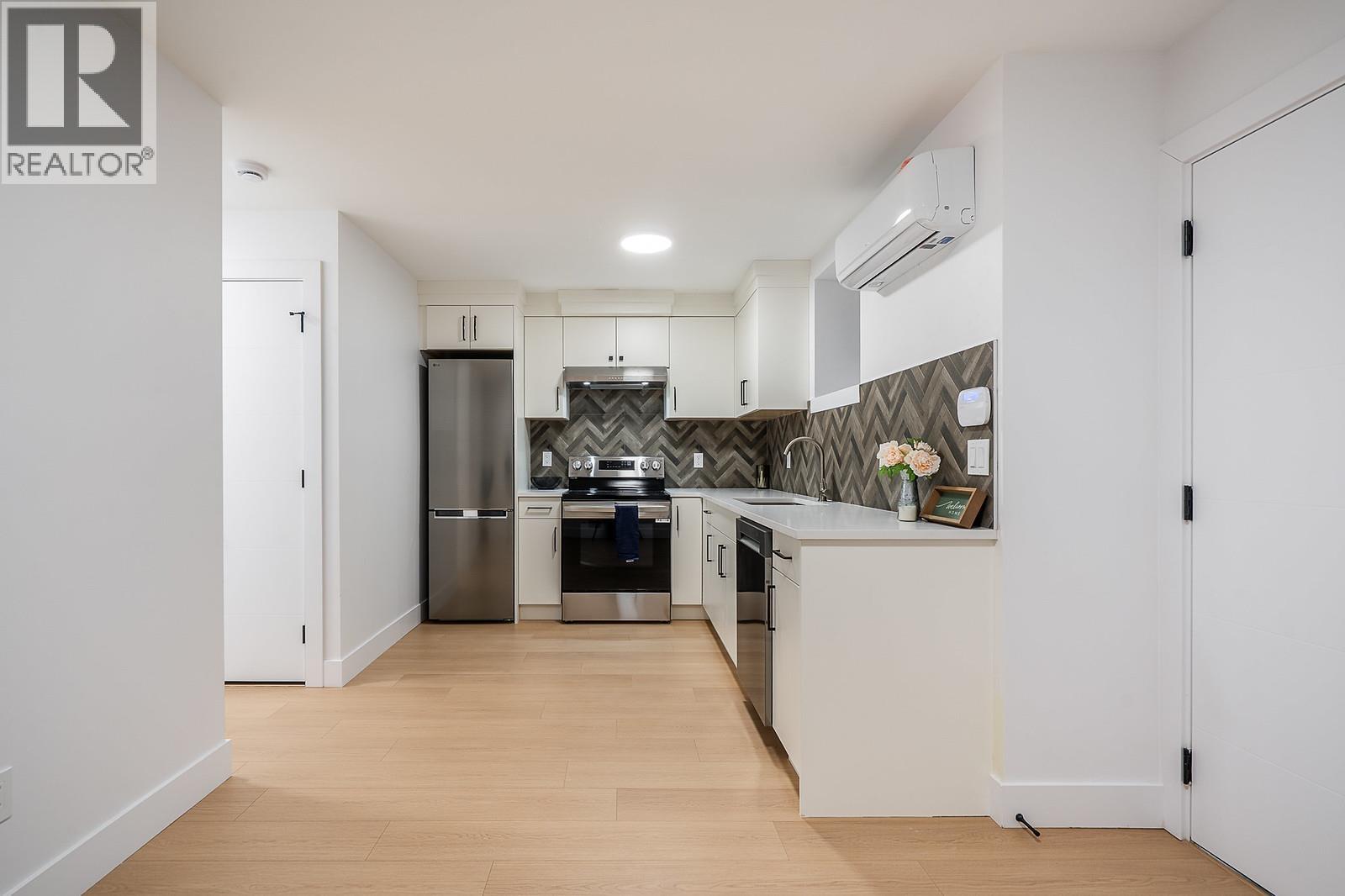 2 4557 Parker Street, Burnaby, British Columbia V5C 3E1 - Photo 26 - R3152691