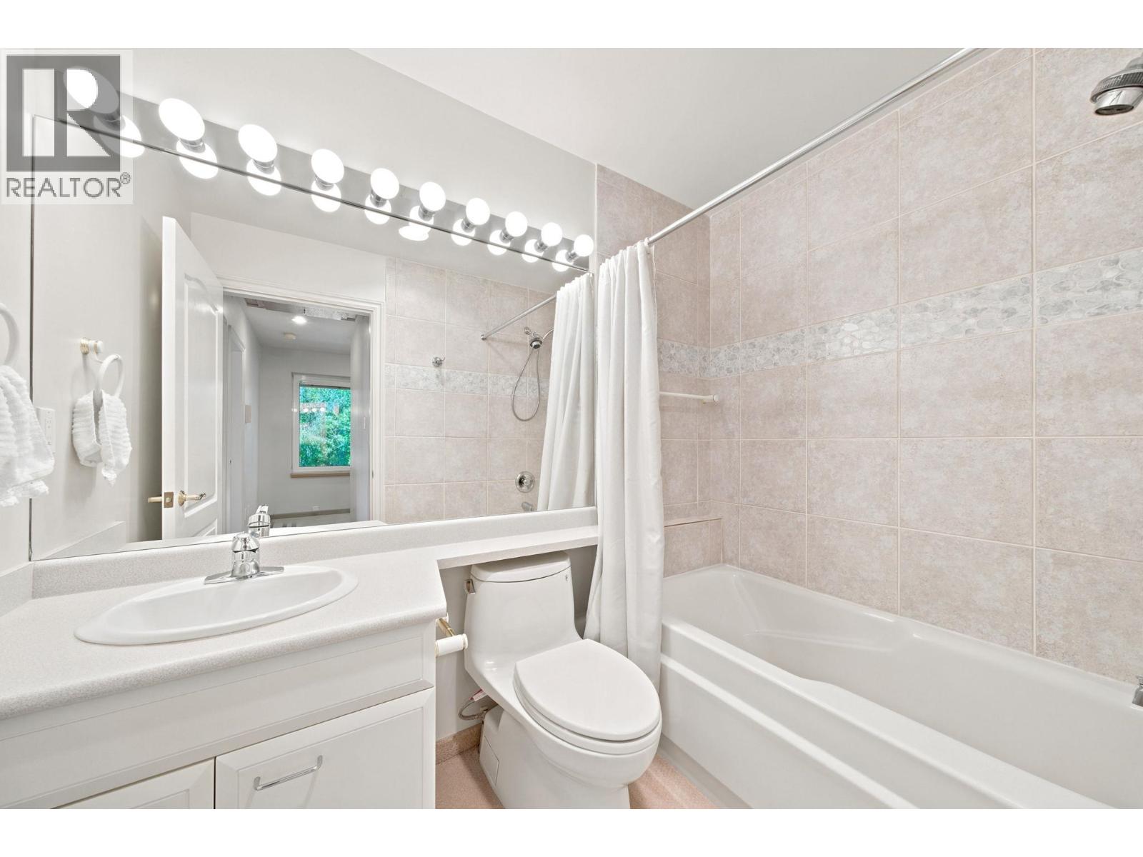305 E 17th Street, North Vancouver, British Columbia V7L 2W1 - Photo 27 - R3152700