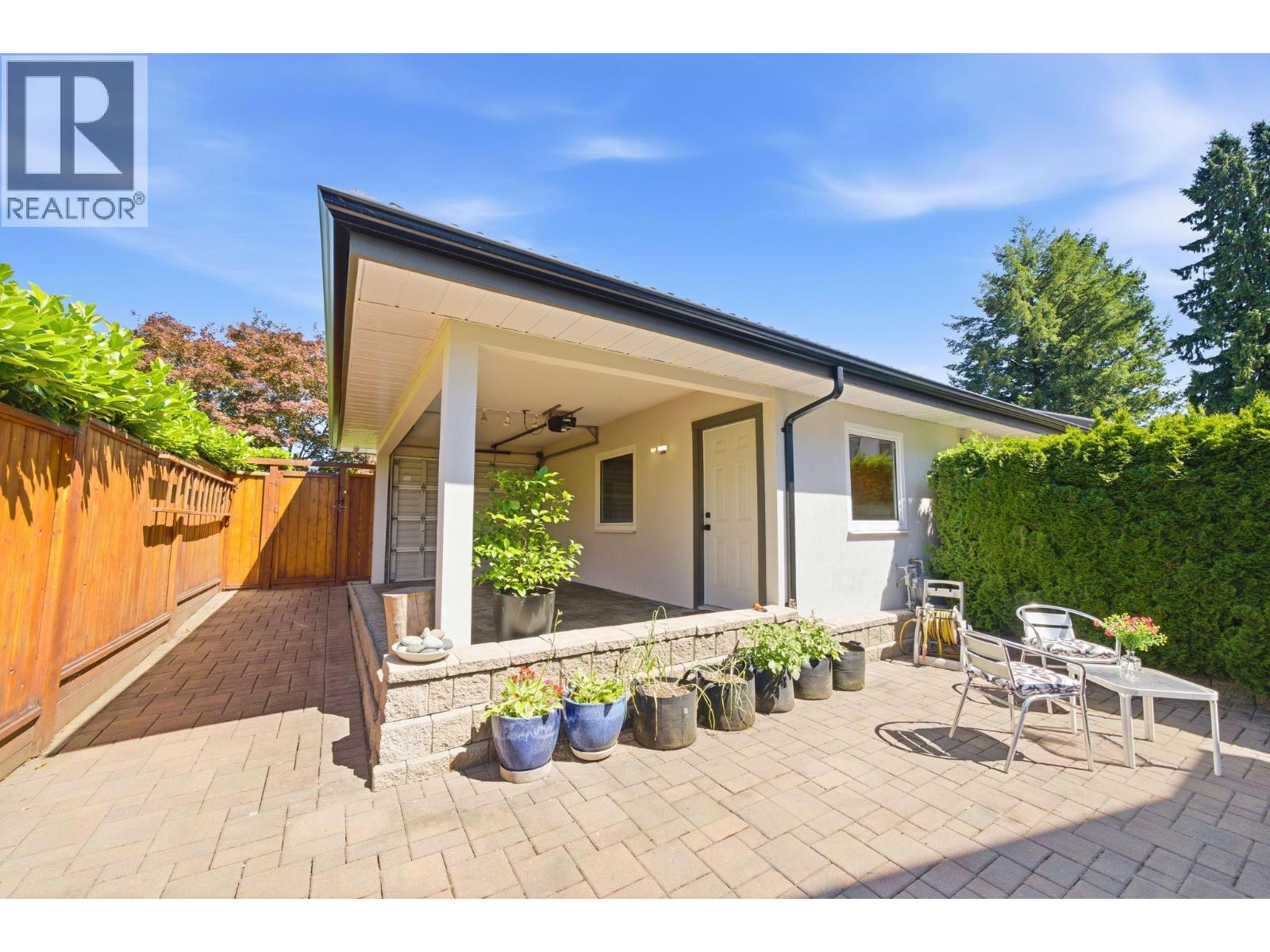 305 E 17th Street, North Vancouver, British Columbia V7L 2W1 - Photo 37 - R3152700