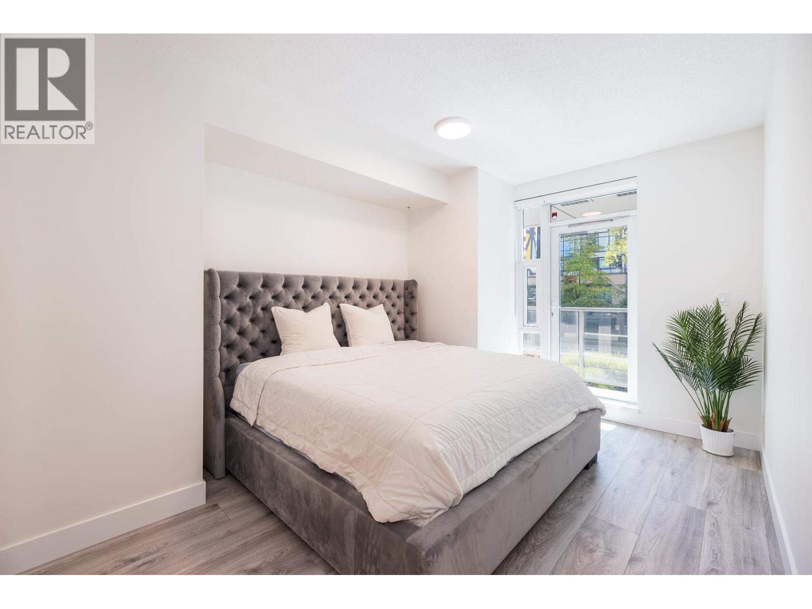 Th8 168 E Esplanade Avenue, North Vancouver, British Columbia V7L 4X8 - Photo 18 - R3152703
