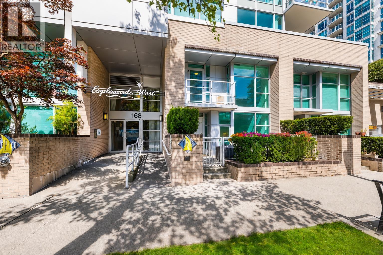 Th8 168 E Esplanade Avenue, North Vancouver, British Columbia V7L 4X8 - Photo 2 - R3152703