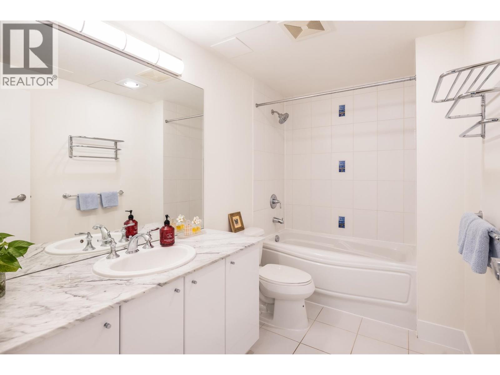 Th8 168 E Esplanade Avenue, North Vancouver, British Columbia V7L 4X8 - Photo 20 - R3152703