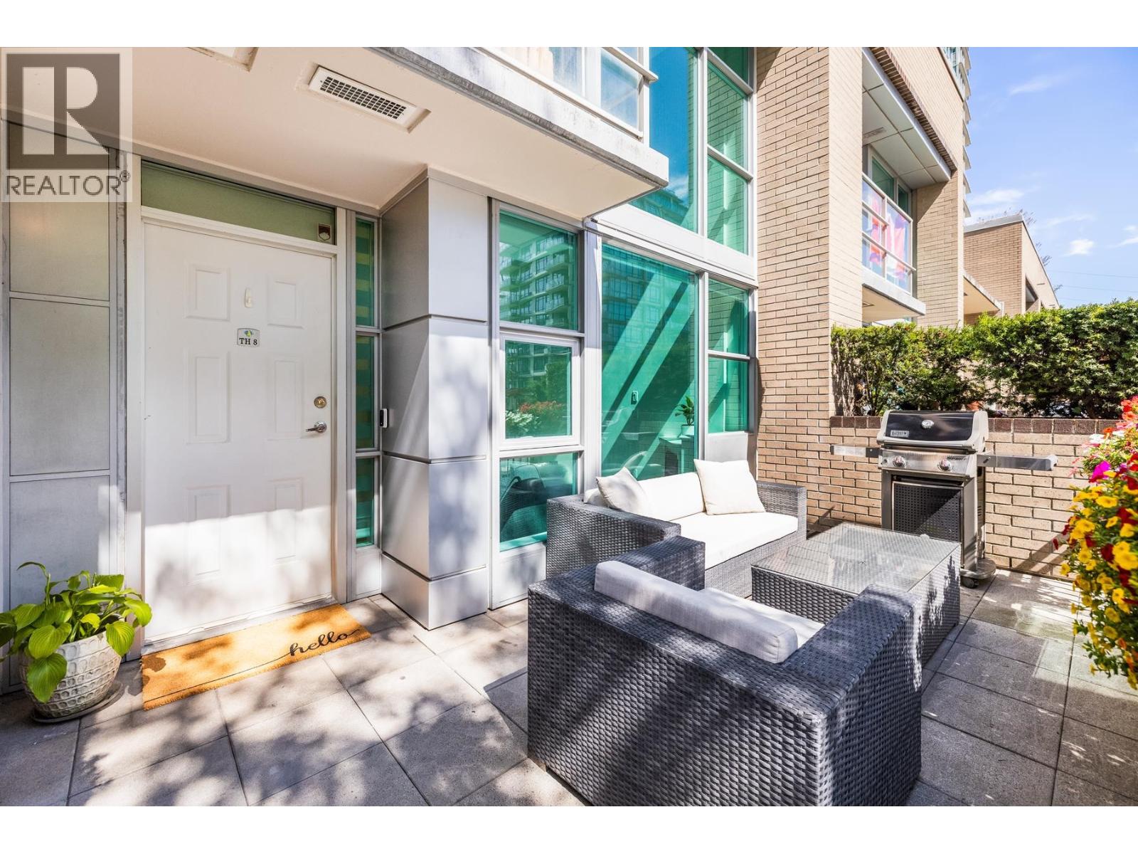 Th8 168 E Esplanade Avenue, North Vancouver, British Columbia V7L 4X8 - Photo 4 - R3152703