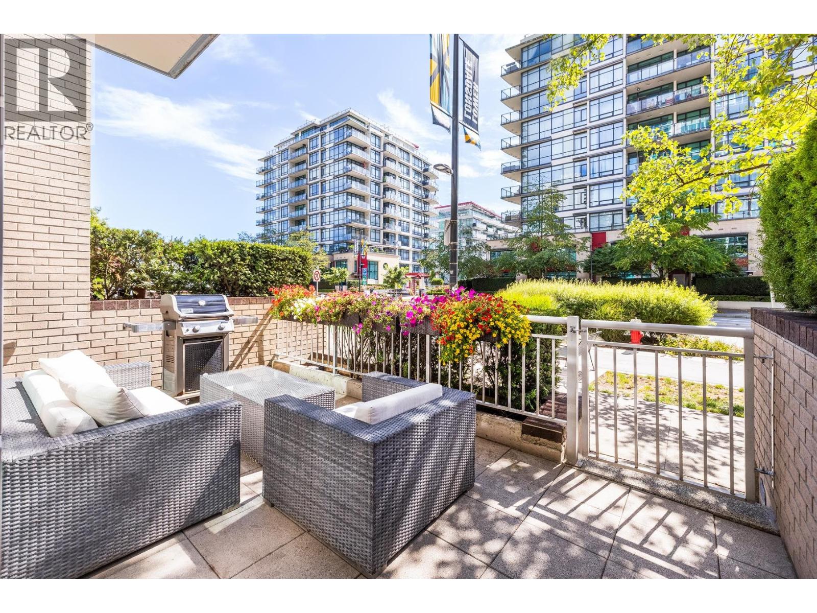 Th8 168 E Esplanade Avenue, North Vancouver, British Columbia V7L 4X8 - Photo 5 - R3152703