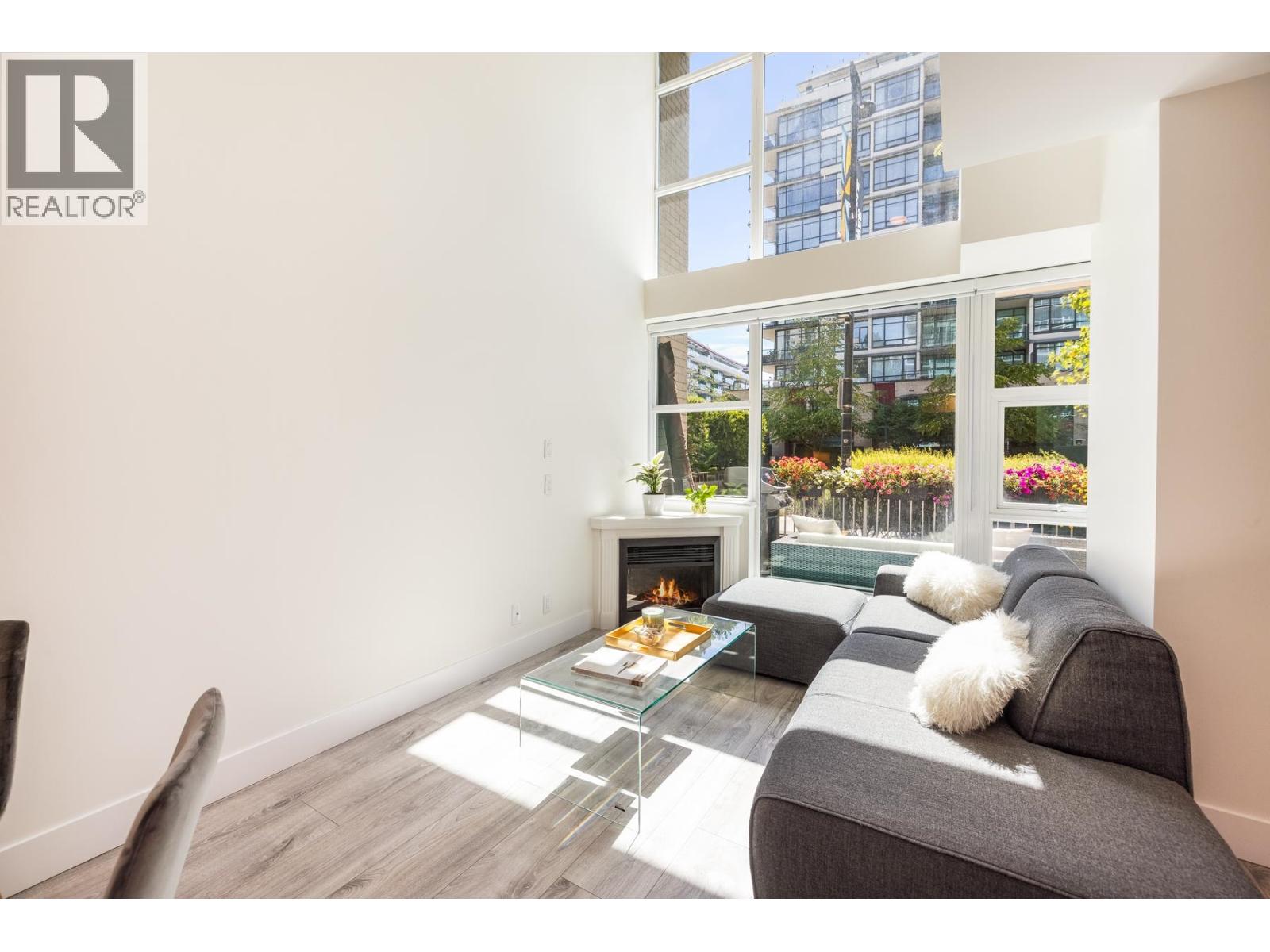 Th8 168 E Esplanade Avenue, North Vancouver, British Columbia V7L 4X8 - Photo 7 - R3152703