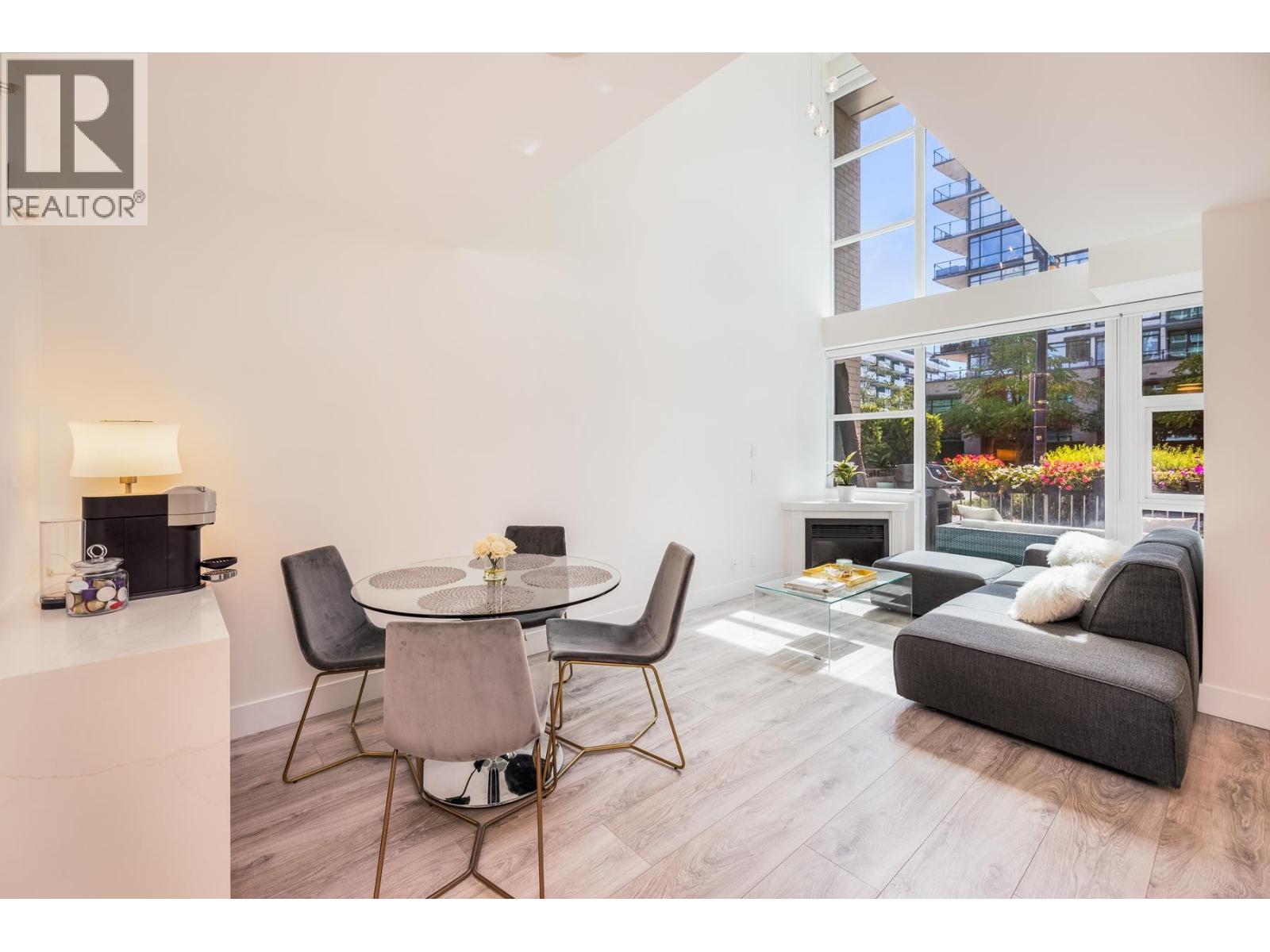 Th8 168 E Esplanade Avenue, North Vancouver, British Columbia V7L 4X8 - Photo 8 - R3152703