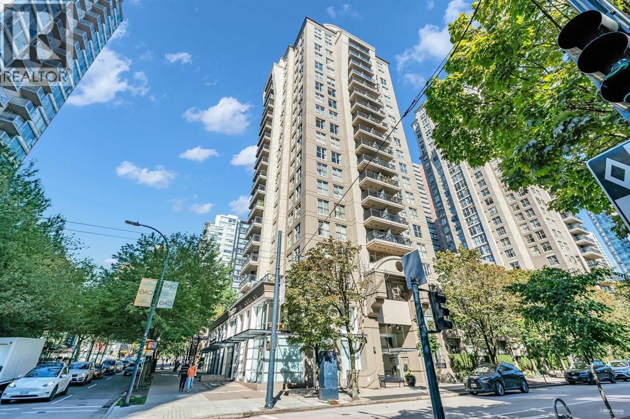 603 989 RICHARDS STREET, Vancouver, British Columbia