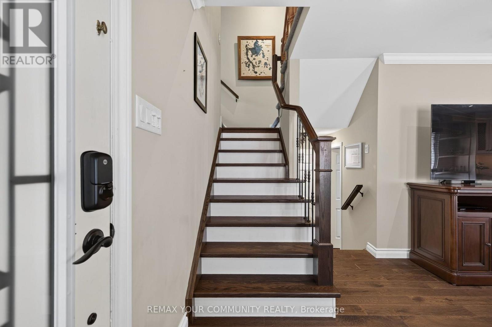 126 Woodroof Crescent, Aurora, Ontario  L4G 7H2 - Photo 18 - N13638862