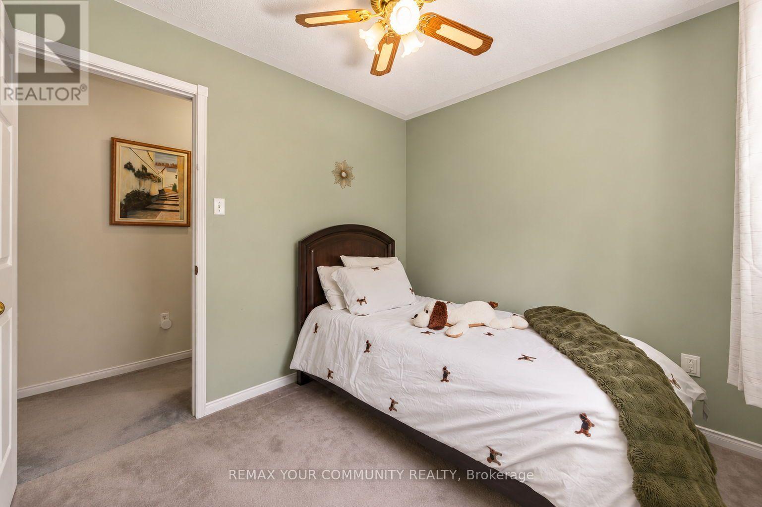 126 Woodroof Crescent, Aurora, Ontario  L4G 7H2 - Photo 28 - N13638862