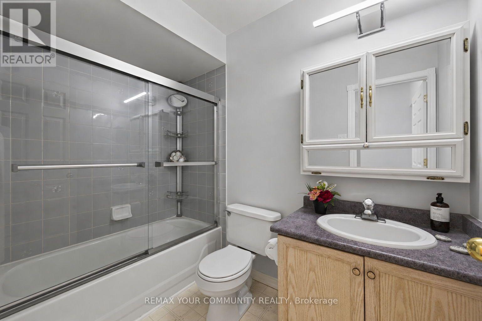126 Woodroof Crescent, Aurora, Ontario  L4G 7H2 - Photo 29 - N13638862